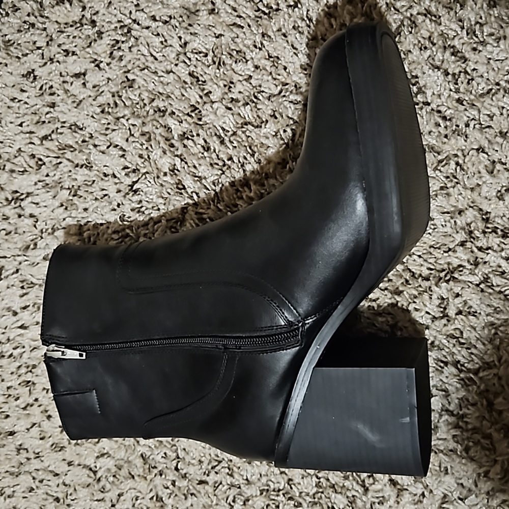 Universal Thread Black Platform Booties Size 12m - image 5